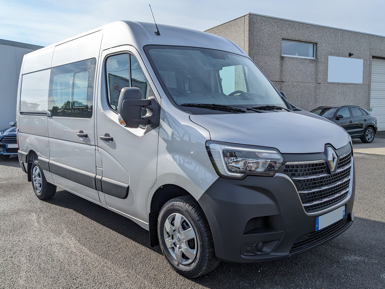 Mandataire Renault Master Fourgon Grand Confort L2H2 3.5T Blue dCi 135