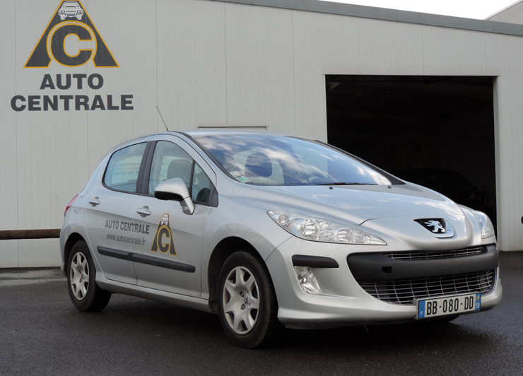 La Peugeot 308 qui vient vous chercher en gare TGV de Dunkerque