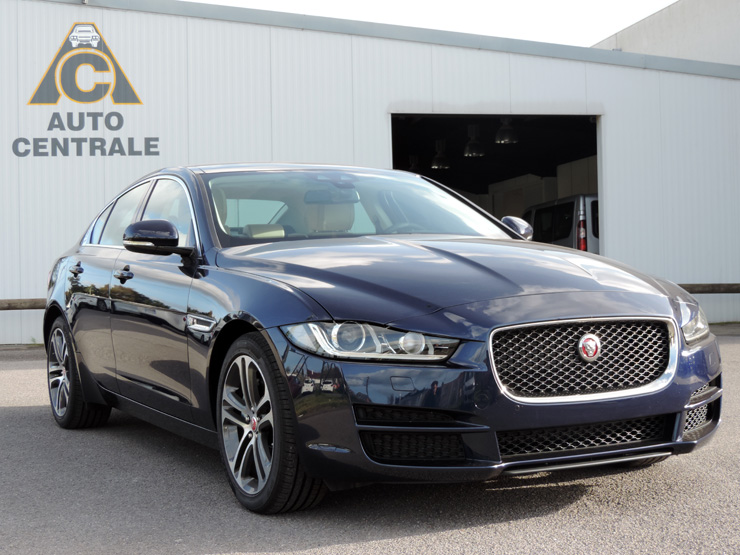 Mandataire Jaguar XE Prestige 2.0 180 ch