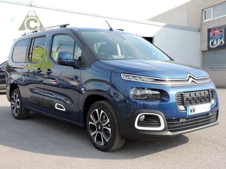 Mandataire Citroën Berlingo Shine Taille XL 1.2 PureTech 110