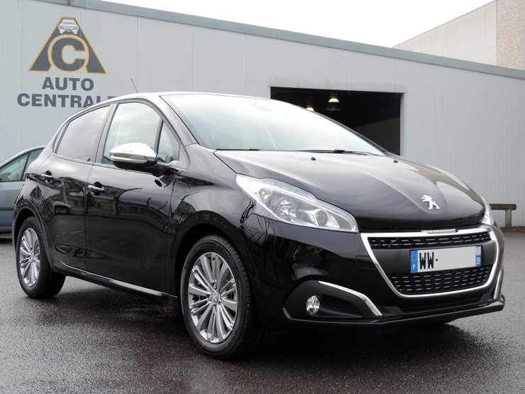 Mandataire Peugeot 208 Signature 1.2 PureTech 110 EAT6