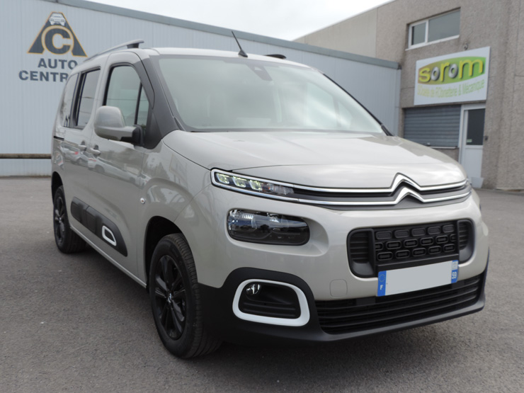 Mandataire Citroën Berlingo Shine M 1.2 PureTech 130 EAT8