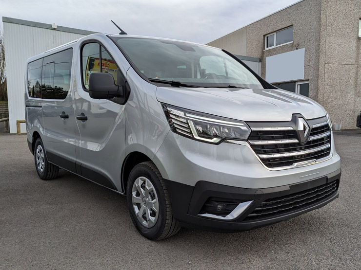 Mandataire Renault Trafic Combi Zen L1 2.0 Blue dCi 150