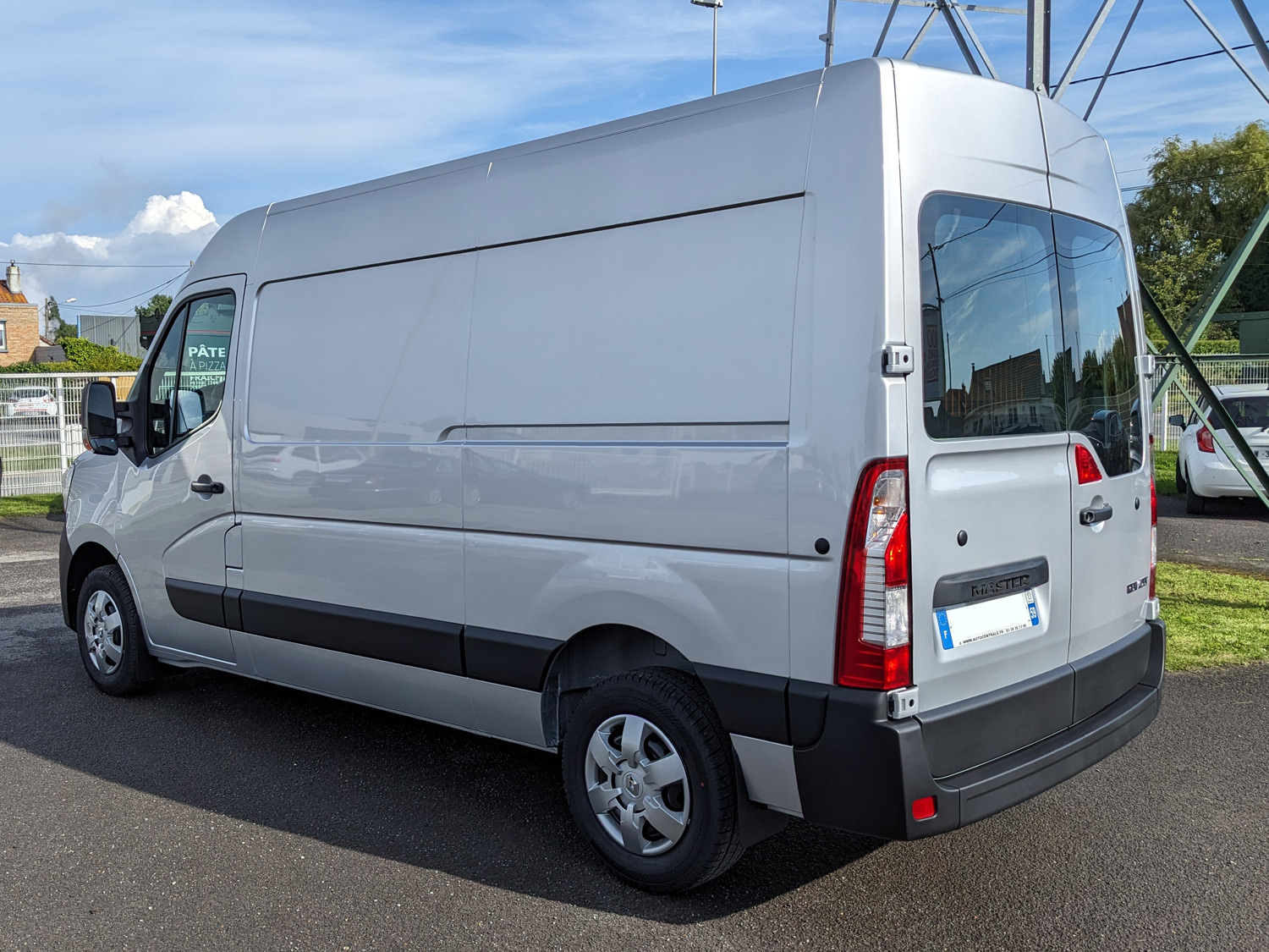 Renault Master fourgon neuf : utilitaire renault master fourgon par  mandataire