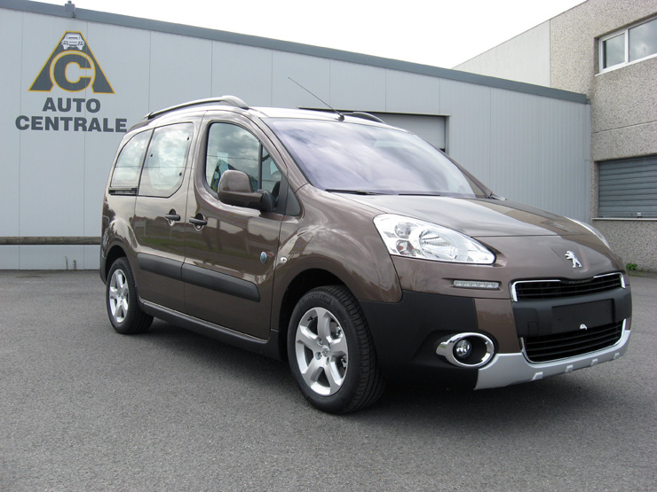 Mandataire Peugeot Partner Tepee 2012 Outdoor 1.6 e-HDi 92ch FAP STT